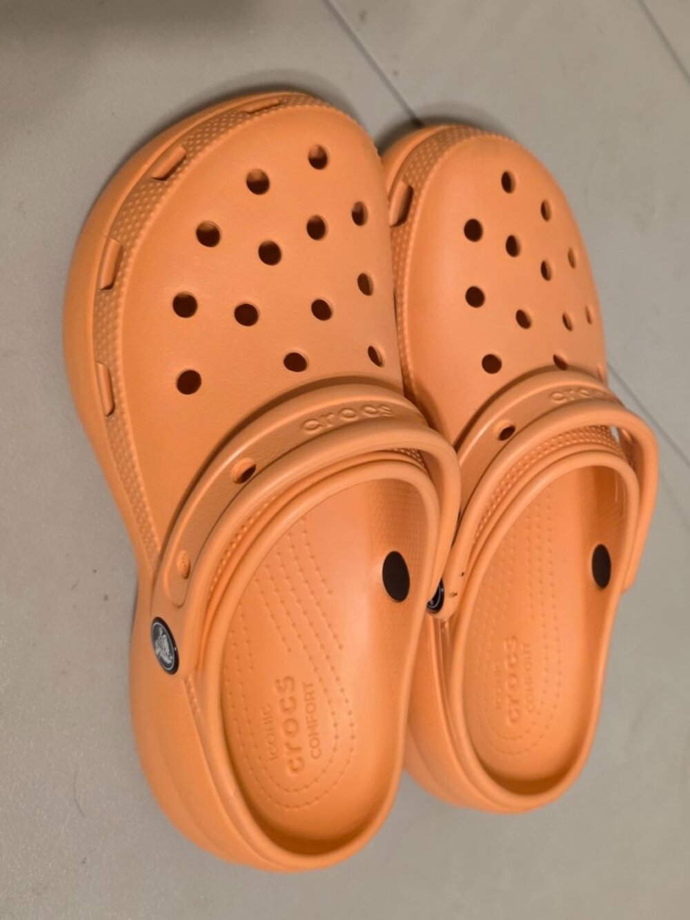 Crocs Women's Classic Platform Clog - Size 5 - Orange